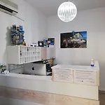 Wanda Hotel 2*